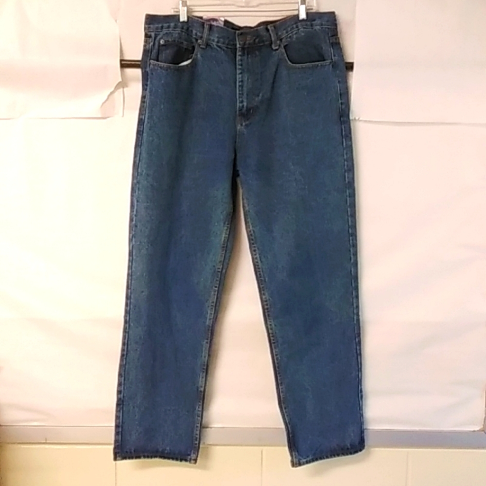 Cross and Winsor Men's Jeans. 044